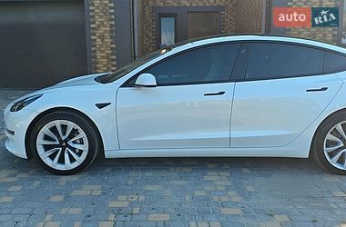 Седан Tesla Model 3 2022 в Верхнеднепровске
