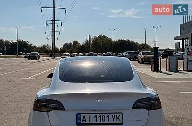 Седан Tesla Model 3 2019 в Киеве фото 5 Седан Tesla Model 3 2019 в Киеве