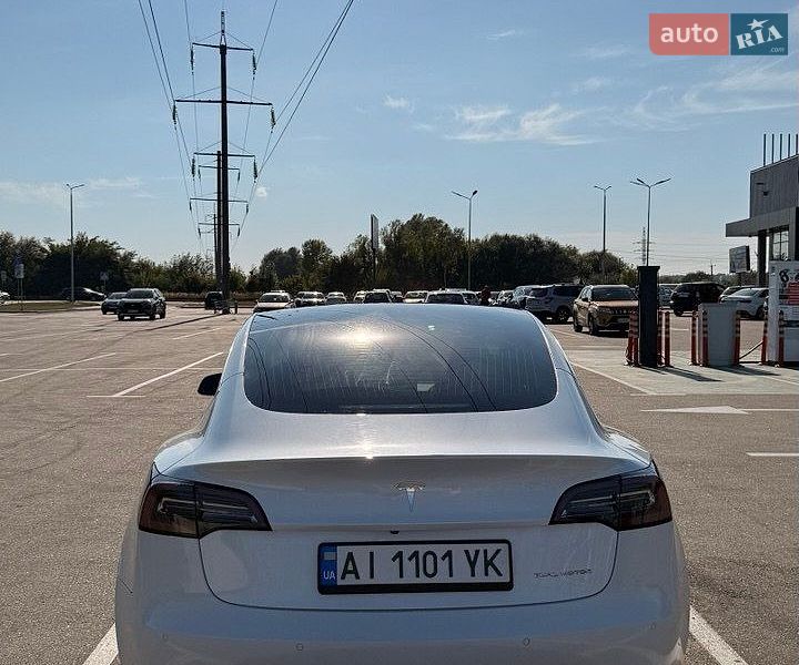 Седан Tesla Model 3 2019 в Киеве фото 5 Седан Tesla Model 3 2019 в Киеве