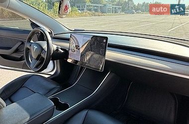 Седан Tesla Model 3 2019 в Киеве фото 6 Седан Tesla Model 3 2019 в Киеве