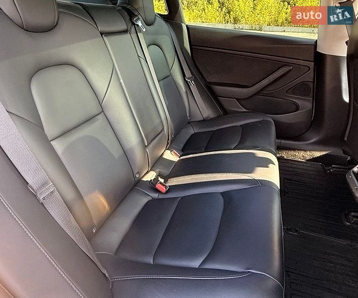 Седан Tesla Model 3 2019 в Киеве фото 7 Седан Tesla Model 3 2019 в Киеве