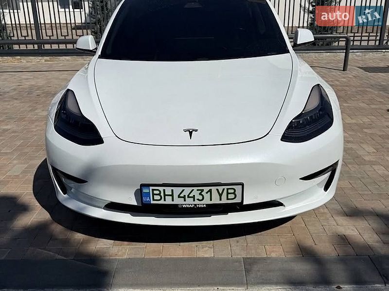 Tesla Model 3 2018