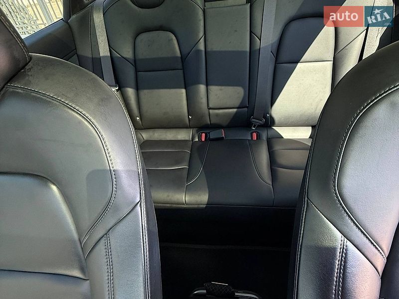Седан Tesla Model 3 2018 в Одессе