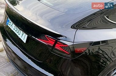 Седан Tesla Model 3 2023 в Хмельницком