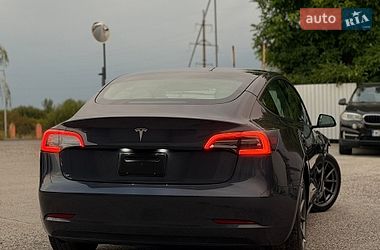 Седан Tesla Model 3 2024 в Дрогобыче