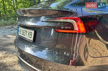 Седан Tesla Model 3 2024 в Виннице