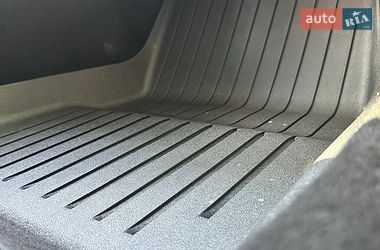 Седан Tesla Model 3 2024 в Виннице