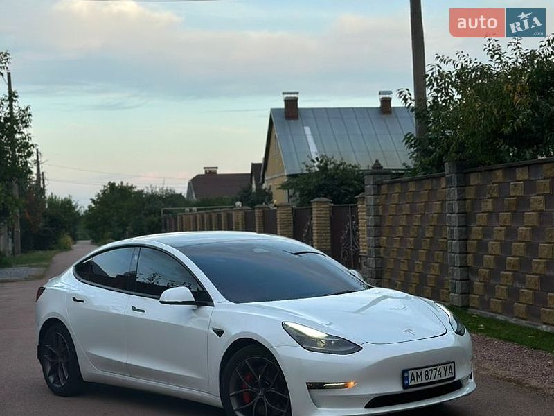 Tesla Model 3 2023