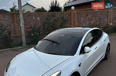 Седан Tesla Model 3 2023 в Житомирі