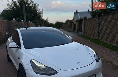Седан Tesla Model 3 2023 в Житомирі