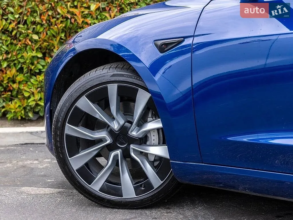 2024 Tesla Model 3 - мініатюра 8