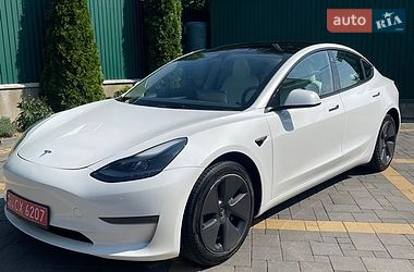 Седан Tesla Model 3 2023 в Моршине