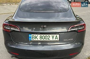 Седан Tesla Model 3 2018 в Звягеле
