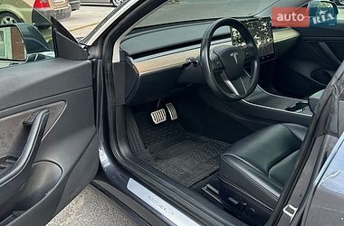 Седан Tesla Model 3 2018 в Звягеле