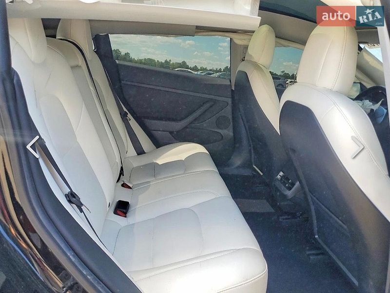 Седан Tesla Model 3 2021 в Львове фото 16 Седан Tesla Model 3 2021 в Львове