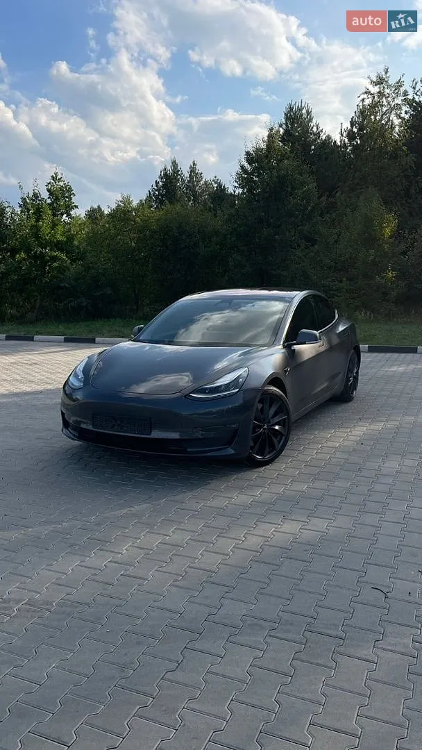 2018 Tesla Model 3 - мініатюра 3