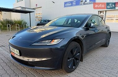 Седан Tesla Model 3 2024 в Одессе