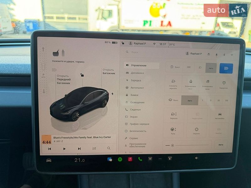 Седан Tesla Model 3 2024 в Одесі