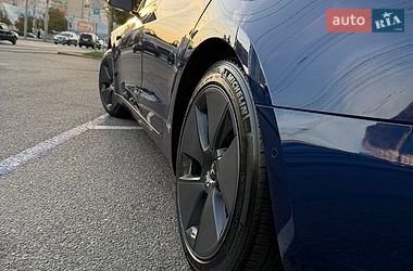 Седан Tesla Model 3 2020 в Дніпрі