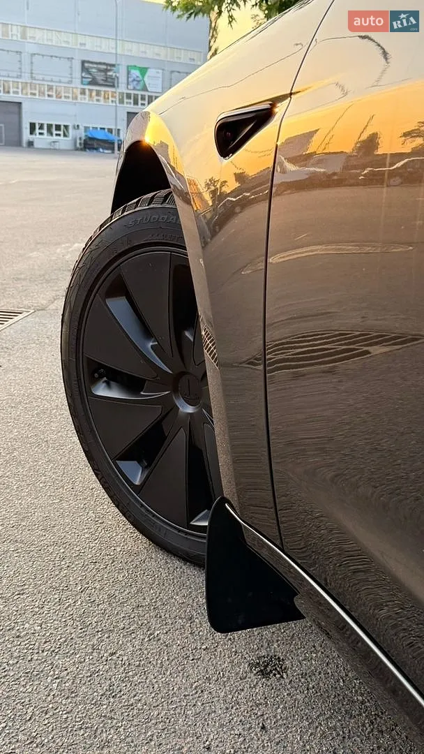 2024 Tesla Model 3 - мініатюра 5