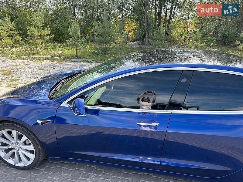 Седан Tesla Model 3 2019 в Львові фото 5 Седан Tesla Model 3 2019 в Львові