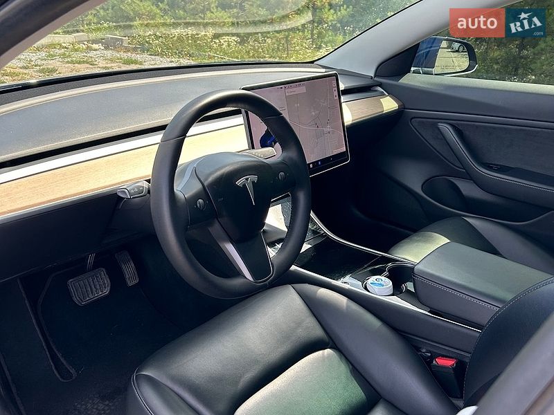 Седан Tesla Model 3 2019 в Львові фото 8 Седан Tesla Model 3 2019 в Львові