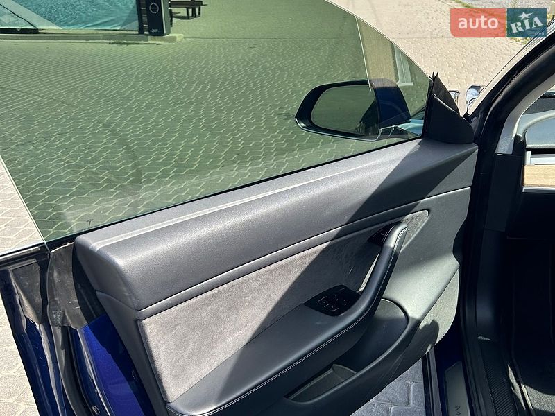 Седан Tesla Model 3 2019 в Львові фото 11 Седан Tesla Model 3 2019 в Львові