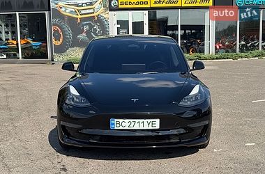 Седан Tesla Model 3 2023 в Львове