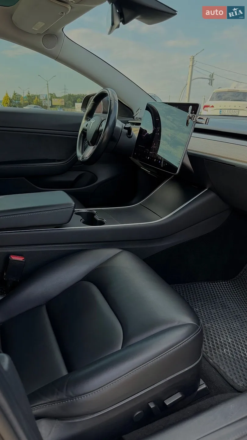 2018 Tesla Model 3 - мініатюра 10