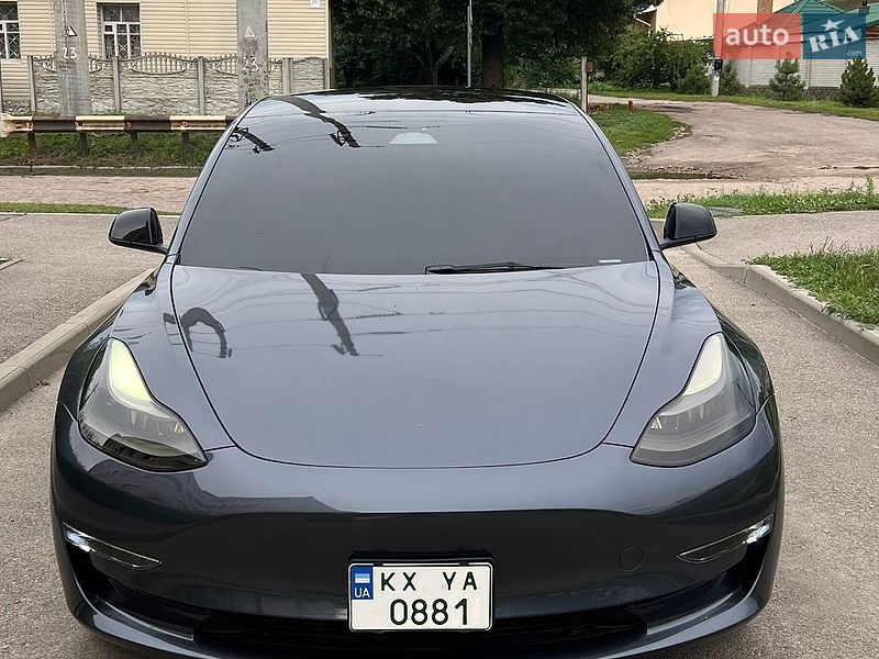 Седан Tesla Model 3 2023 в Харкові