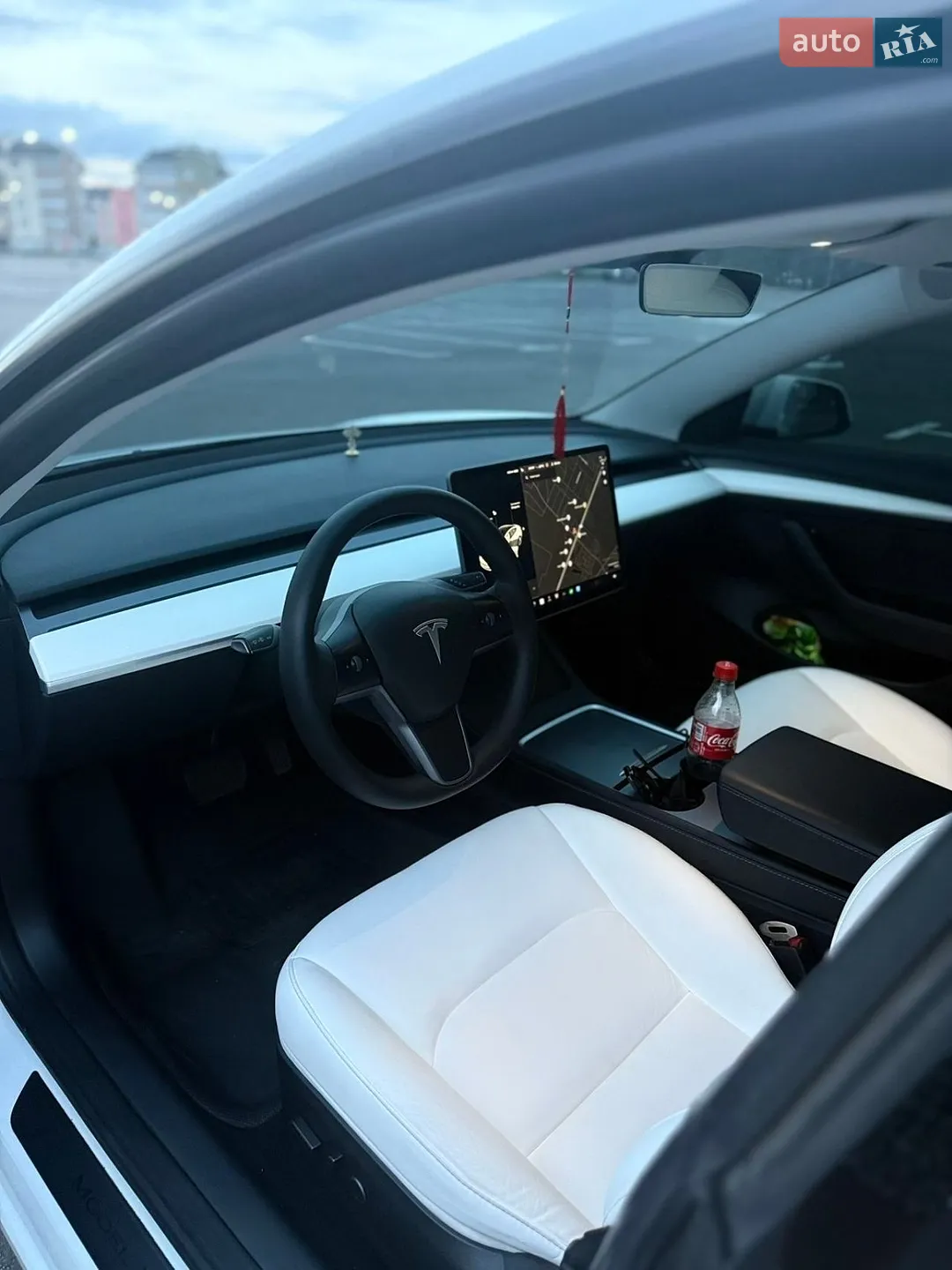 2022 Tesla Model 3 - мініатюра 10
