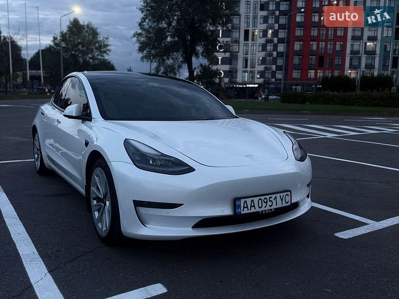 Седан Tesla Model 3 2022 в Белой Церкви