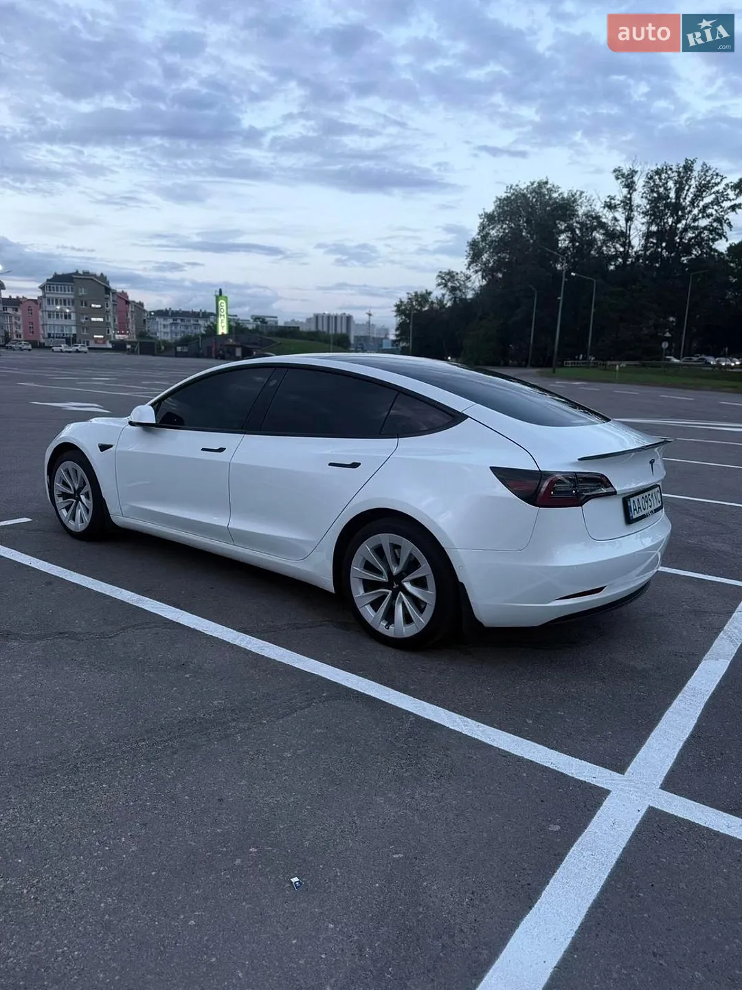2022 Tesla Model 3 - мініатюра 5