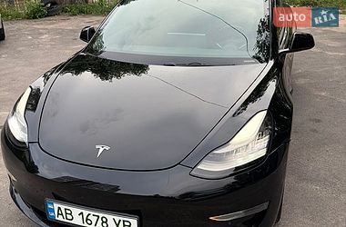 Седан Tesla Model 3 2019 в Виннице