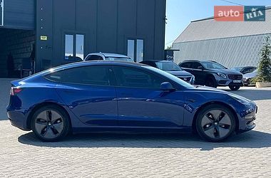Седан Tesla Model 3 2019 в Львове