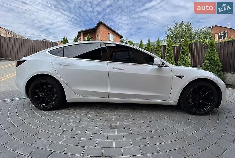 2019 Tesla Model 3 - мініатюра 14
