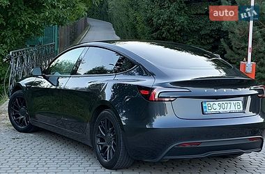 Седан Tesla Model 3 2024 в Львові