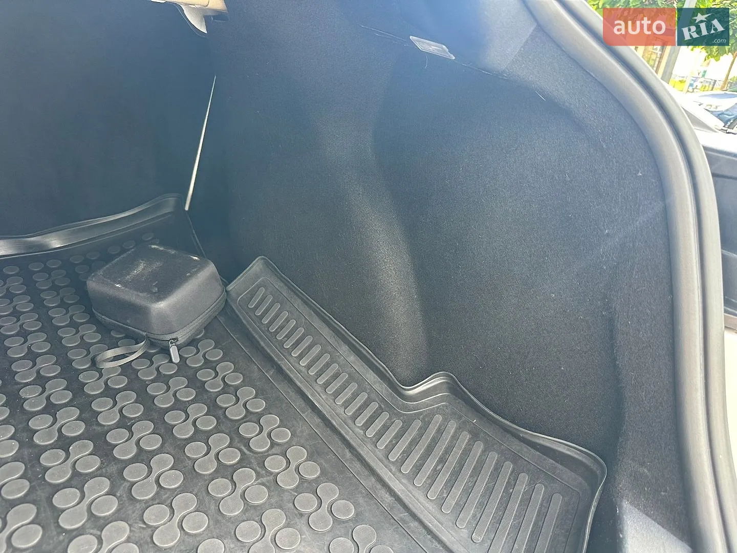 2019 Tesla Model 3 - мініатюра 44