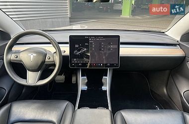 Седан Tesla Model 3 2019 в Києві
