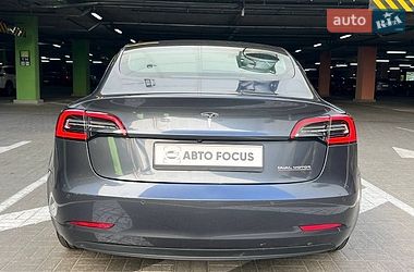 Седан Tesla Model 3 2019 в Києві