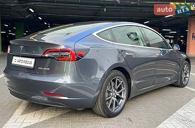 Седан Tesla Model 3 2019 в Києві