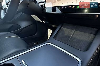 Седан Tesla Model 3 2022 в Виннице