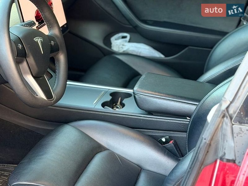 Седан Tesla Model 3 2022 в Каменец-Подольском