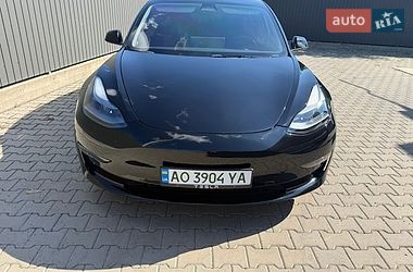 Седан Tesla Model 3 2023 в Берегово