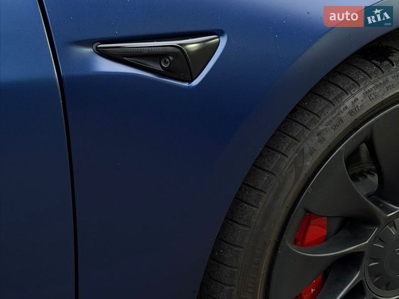 Седан Tesla Model 3 2022 в Киеве