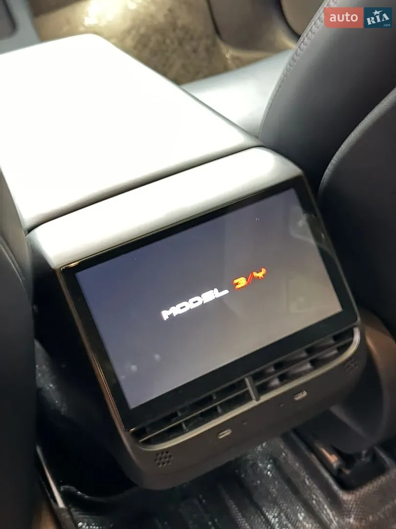 2022 Tesla Model 3 - мініатюра 26