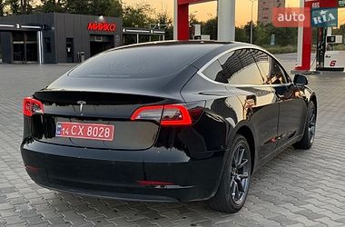 Седан Tesla Model 3 2020 в Кривому Розі