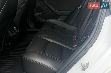 Седан Tesla Model 3 2020 в Киеве