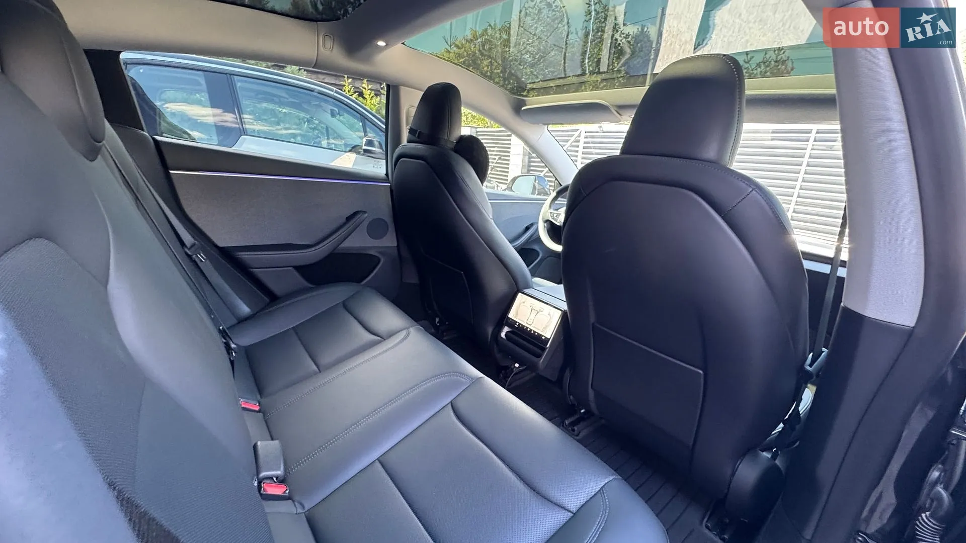 2024 Tesla Model 3 - мініатюра 8
