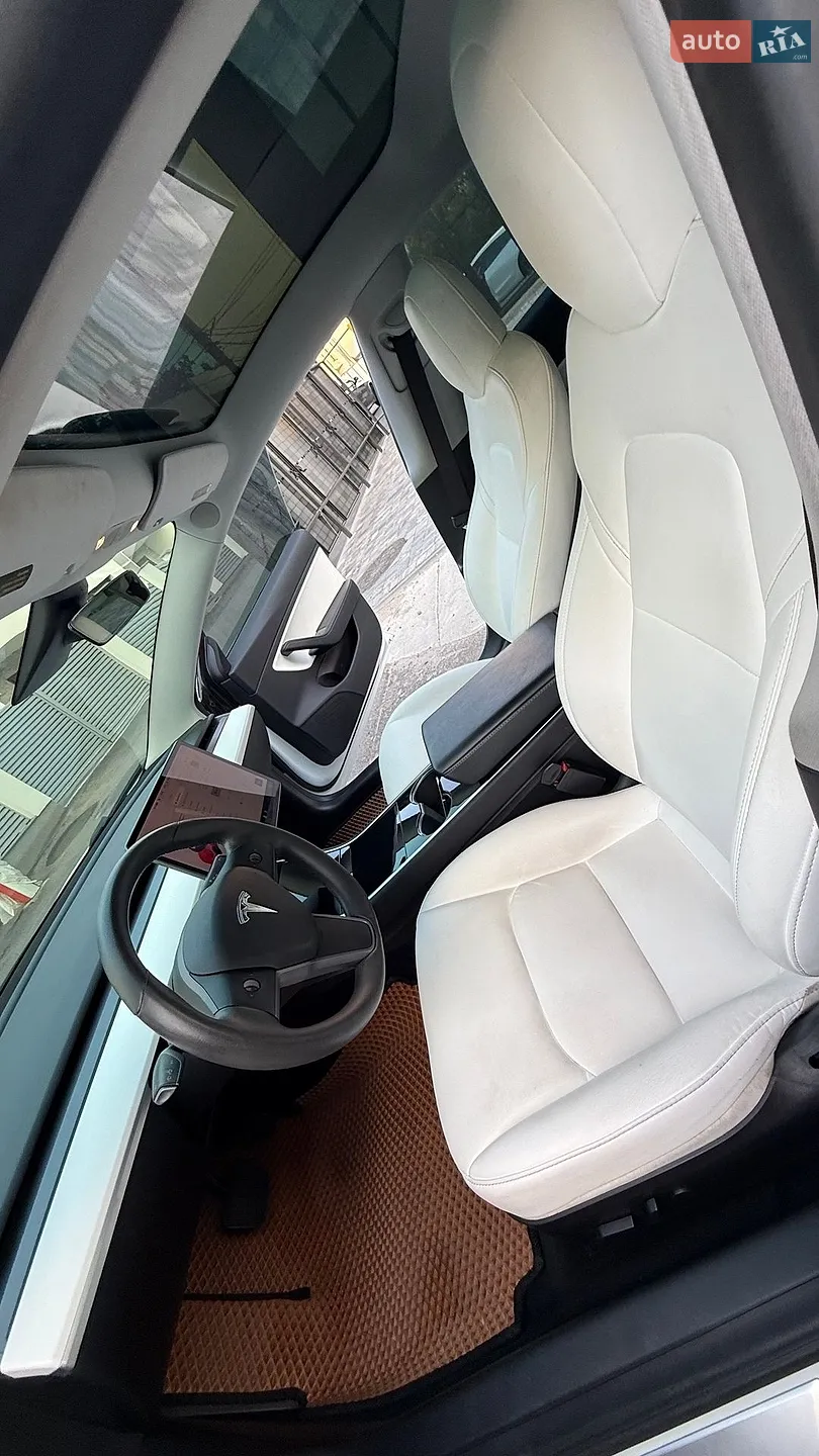 2019 Tesla Model 3 - мініатюра 4